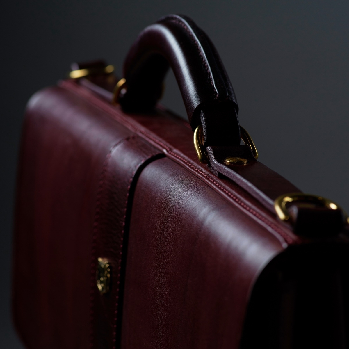Класичний чоловічий шкіряний портфель CLASSIC NUMBER ONE: Bordeaux