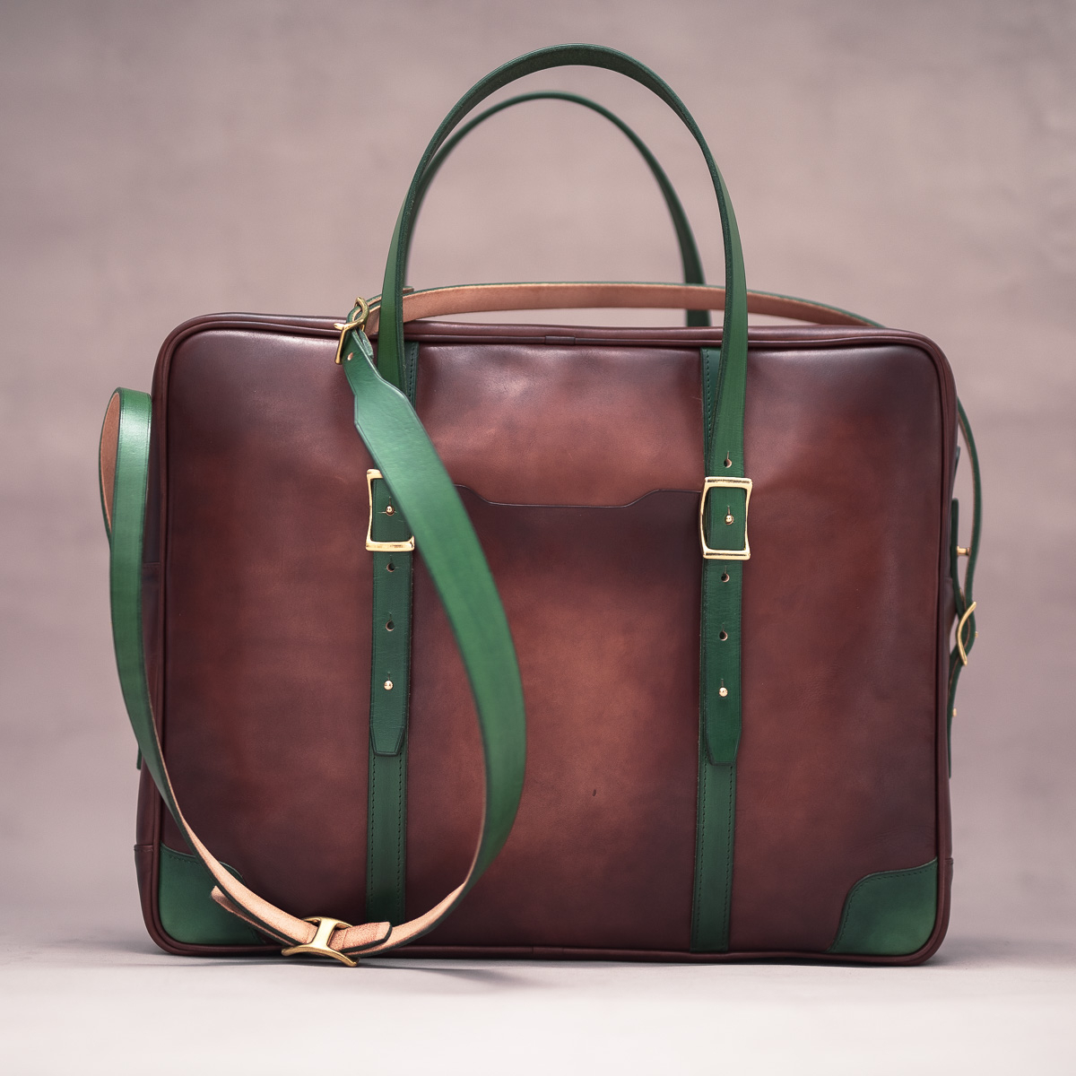 Елегантний м’який шкіряний портфель DAPPER: Grassy Green & Chestnut