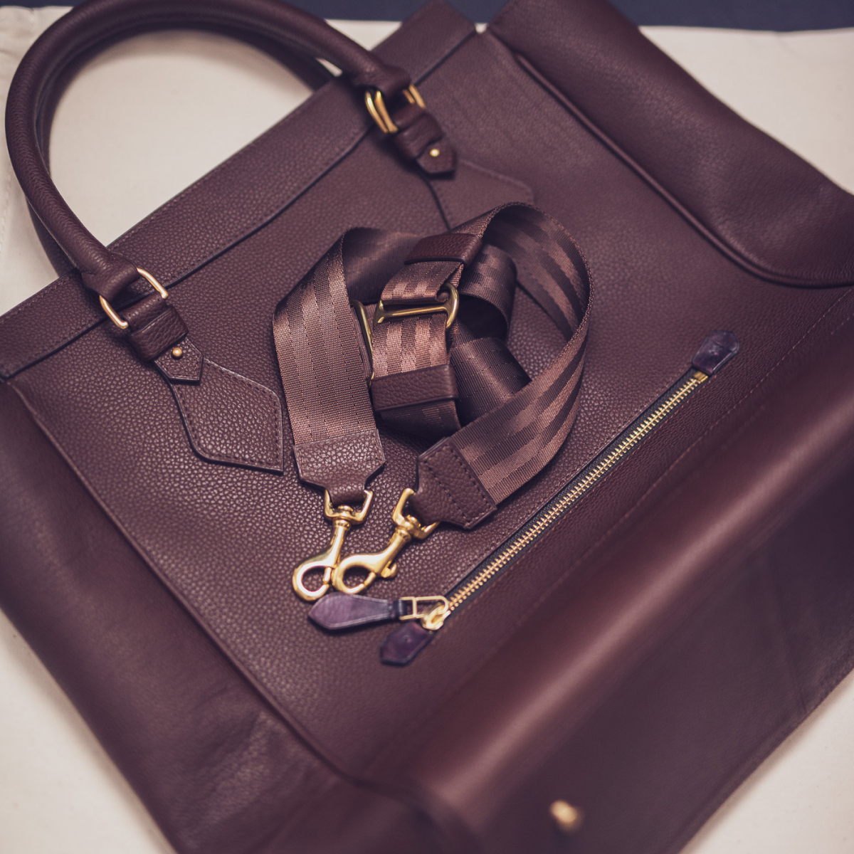 CALATRAVA Shopper, чоловіча шкіряна сумка-шопер: Chocolate Grained