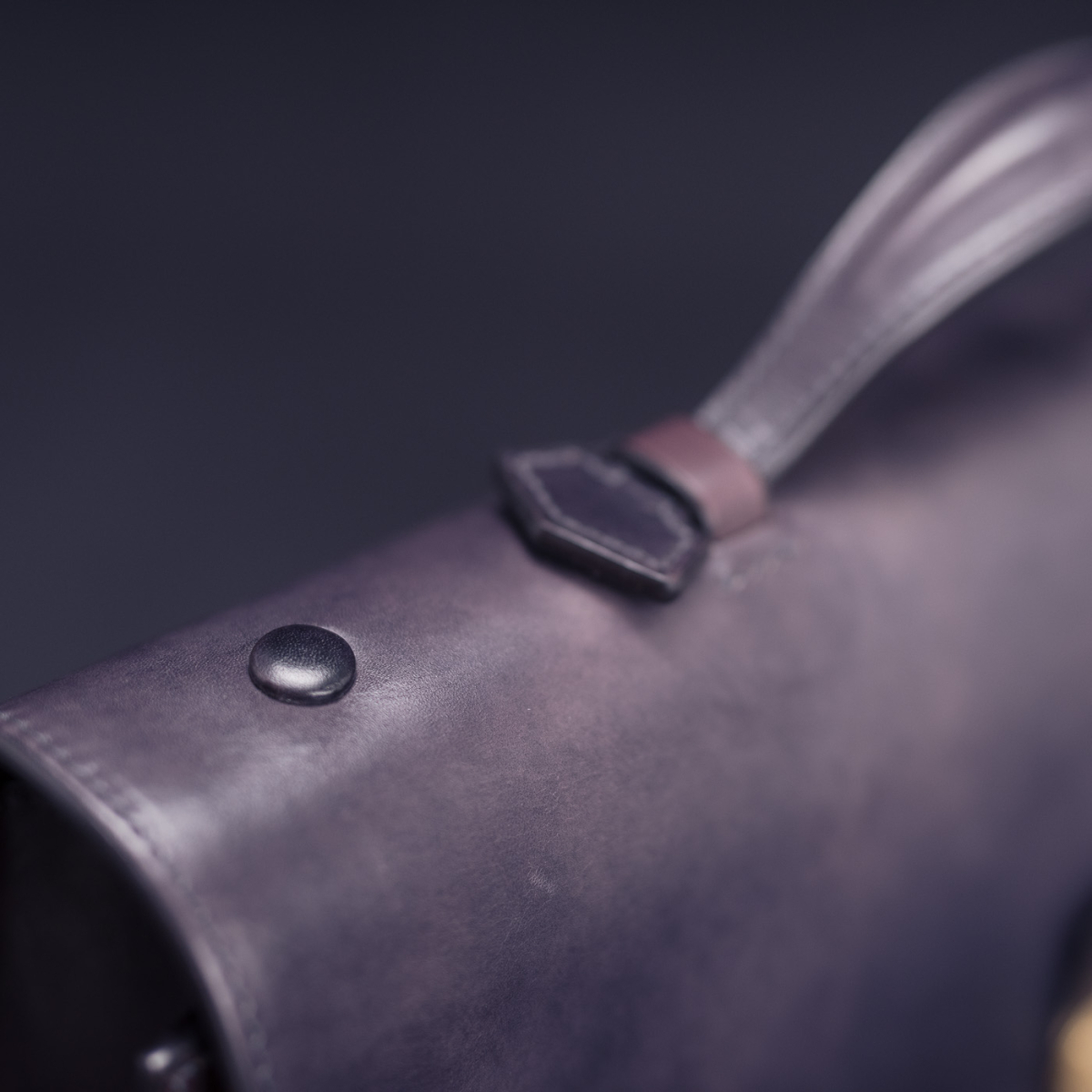 Мінімалістичний шкіряний портфель BELGRAVIA 3626: Fig Gray & Cacao Bean