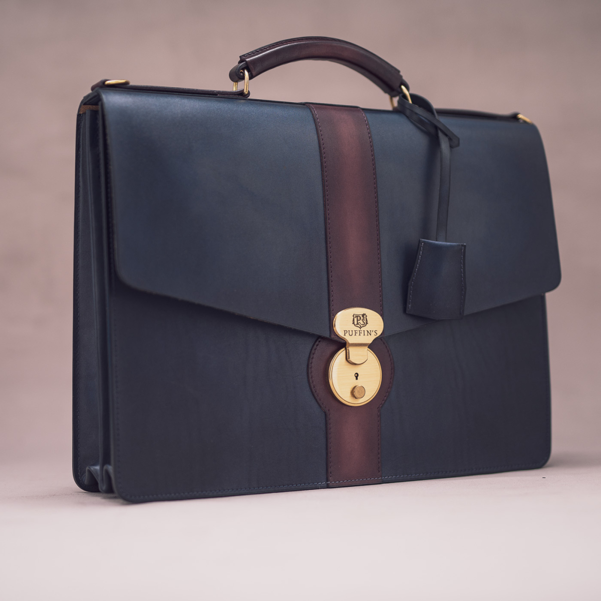 Класичний чоловічий шкіряний портфель CLASSIC NUMBER ONE: Bordeaux & Midnight Blue