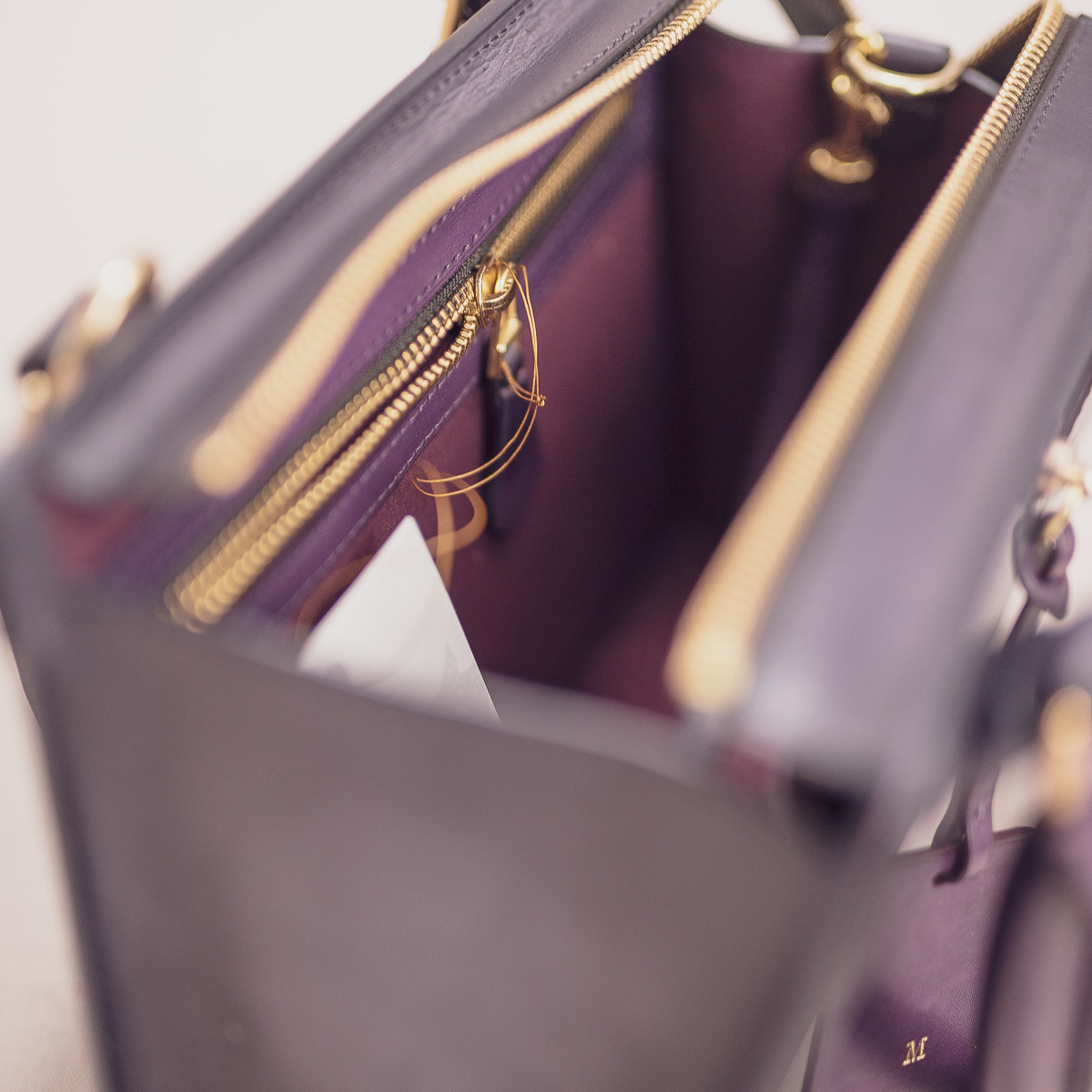Компактна жіноча сумка FLAIR: Plum & Fig Gray