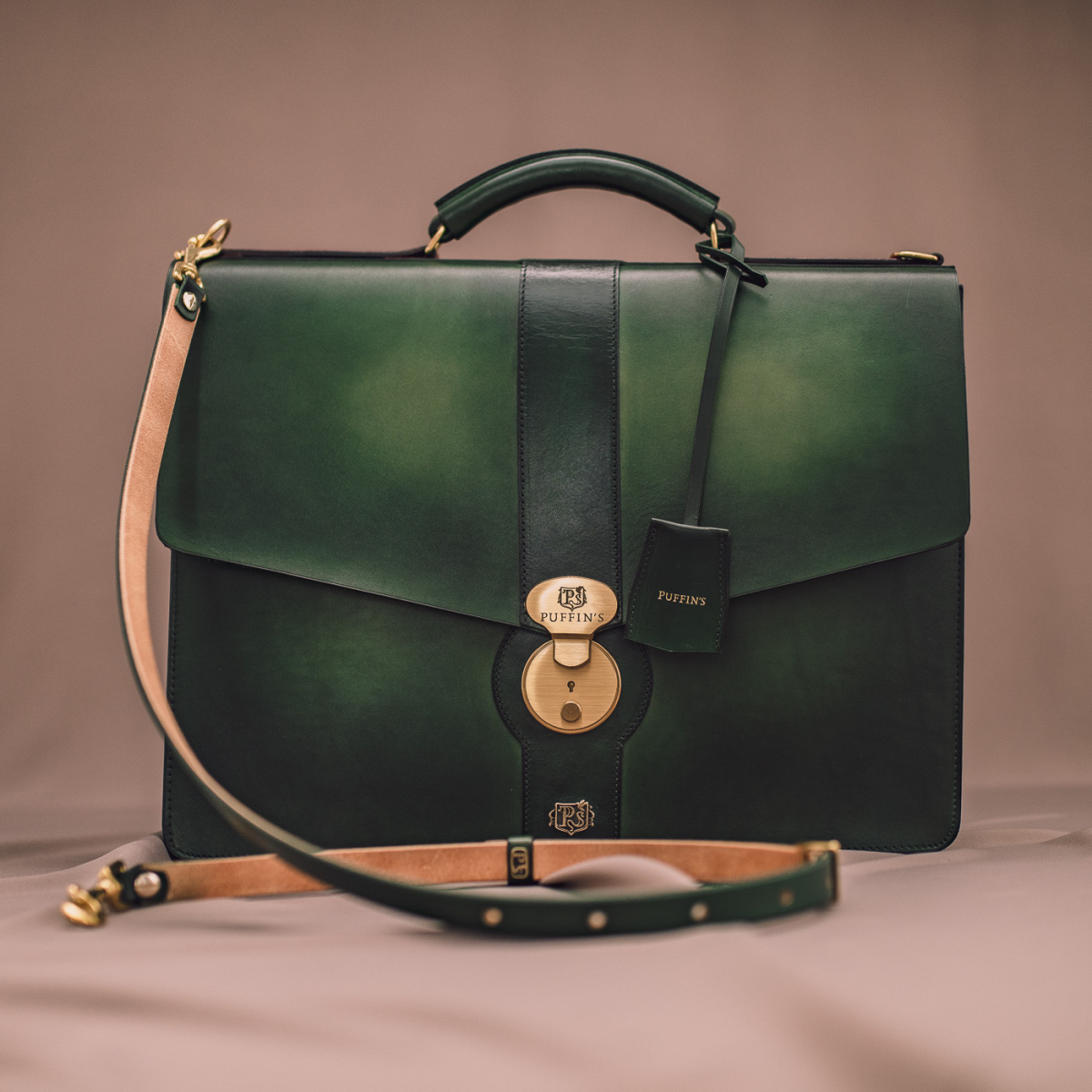 Класичний чоловічий шкіряний портфель CLASSIC NUMBER ONE: Red Currant & Grassy Green
